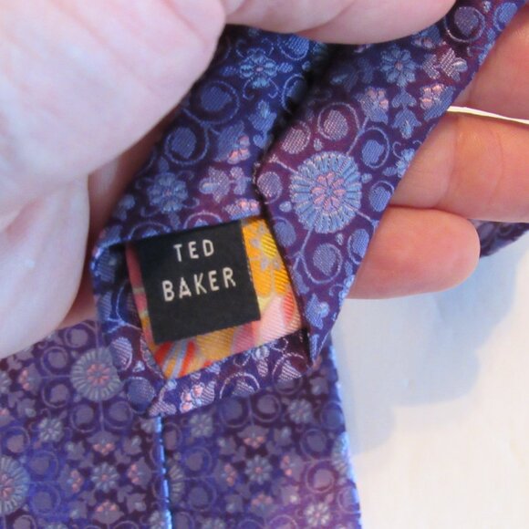 Ted Baker Purple 100% Imported Silk Necktie Tailored in USA Geometric Pattern - Picture 4 of 6